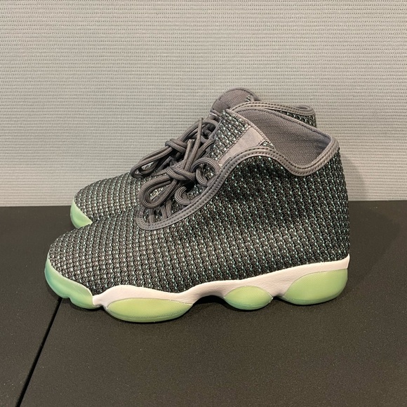 Jordan Horizon Dark Grey (GS)